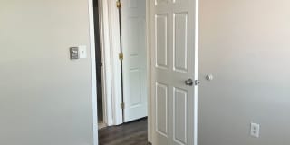 2314 Glendale Terrace Gallery 7