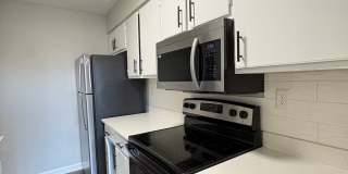 Remington On Rockville Living Gallery 45
