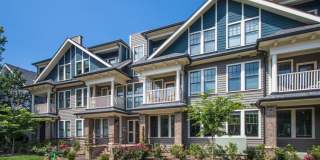 525 East Apartments Gallery 19