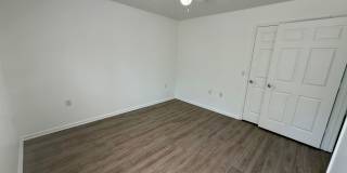 9127 Laird Street Gallery 16