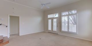 Rare 3 BR / 2.5 BA /  2 Car Garage Westlake Condo 14th Fairway (Austin Country Club) (Eanes ISD) Gallery 7
