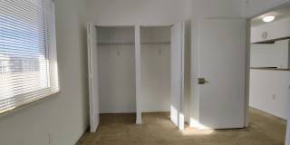 Modern 1BR/1BA Condo with Stainless Steel Appliances – Downtown Miami Gallery 17