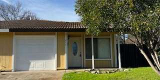 COMPLETELY REMODELED 2 BEDROOM DUPLEX IN ROCKLIN!! Gallery 1