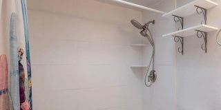 Beautiful and cozy 1BR Townhome in Green Valley Gallery 17