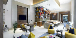 Flatiron Domain Gallery 24