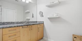 923 Peachtree Street NE Gallery 12