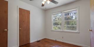 4 bed 2 bath house, Walk to Stadium!! Available July 2026 Gallery 32