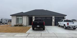 New Build Home for Rent in Ephrata Gallery 1