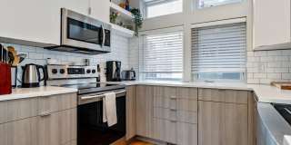 4-Story 2BD, 2.5BA LoHi Townhome with Rooftop Deck Gallery 12