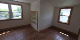 Handicap Accessible with 4 Bedrooms + Bonus Room & 2 Full Baths (Month-to-Month leases only) Gallery 7