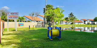 Lago Club Apartments Gallery 7