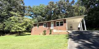 Close to Downtown Dahlonega and UNG campus! Gallery 1