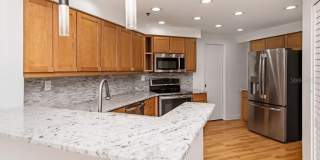 1002 S HARBOUR ISLAND Boulevard Gallery 16