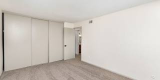 Oval Spring Apartments Gallery 17