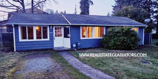 Pet Friendly Fresh 3 bed 2 bath with fully fenced yard Gallery 1