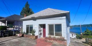 Remodeled home in Bremerton with a view. Gallery 1