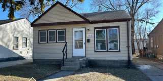 Charming 2 bedroom / 1 bathroom house now available for rent! Gallery 1