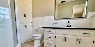 Gorgeous! Completely Remodeled 3/2/2 in Bayless with Washer/Dryer and Fridge! Gallery 26