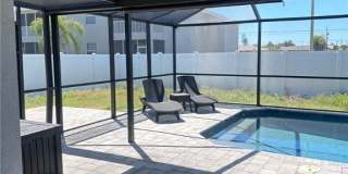 2926 SE Santa Barbara Place Gallery 1