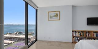 1915 Brickell Ave Gallery 35