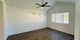 3 Bedroom, 2 Bath Duplex Gallery 1