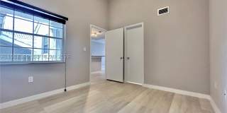 2811 N Oakland Forest Dr Gallery 29