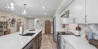 ***Ask about the TWO WEEKS FREE**LUXURY STUNNING REMODELED FURNISHED 3 BEDROOM\2 BATH CONDO FOR RENT IN HIGHLY-DESIRED PARK SHORE NAPLES ** Gallery 11