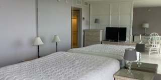 Beautiful 1/1 Penthouse unit at Makaha Valley Towers Gallery 13