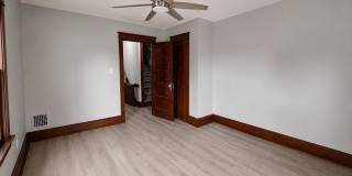 832 Thomas Street Gallery 18