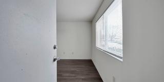 2 Bedroom One Level Apartment Gallery 41