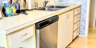 SEASONAL SHORT-TERM 1-BED 1 BATH CONDO ON LONGBOAT KEY. BEACH ACCESS Gallery 8