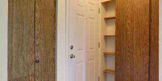 Clean Top Floor 1BR 1BA Condo with Wood Burning Fireplace Gallery 4