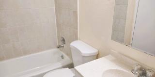 Great Two Story Eastside Townhome With Refrigerated Air Located In Quiet Well Established Neighborhood Gallery 21