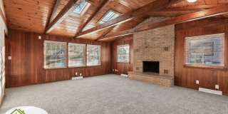 3 Bedroom Home in North St. Paul Gallery 1