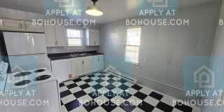 3202 McArthur Gallery 1