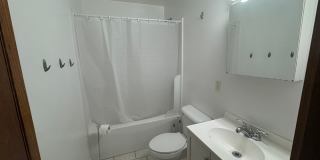 525 e 47th  street-4 Br house with a large finished basement Gallery 13