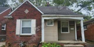 13636 Pinewood St Gallery 1