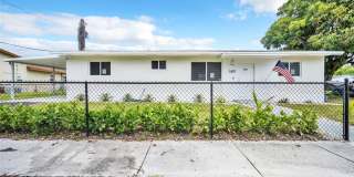 1401 NE 152nd Street, North Miami Beach, FL 33162 Gallery 11
