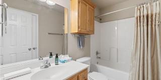 701 E Boston Street Gallery 21