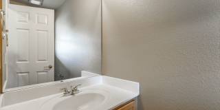 Great duplex in a great location Gallery 18