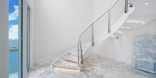 1000 S Pointe Dr Gallery 15