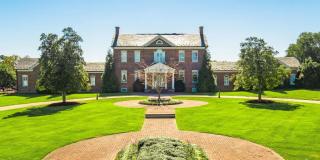 43272 BALTUSROL Terrace Gallery 59