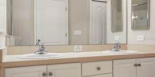 15745 PHOEBEPARK AVENUE Gallery 16