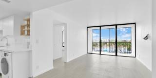 7754 Lakeside Boulevard Gallery 7