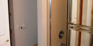 Nice spacious townhome in a central location Gallery 6