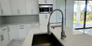 1022 Candlelight Drive Gallery 13