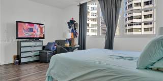 905 Brickell Bay Dr 1121 Gallery 9