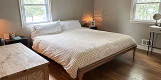 Linden Hills Main Level Duplex, Fenced Yard, 1 Car Garage, Dishwasher, Storage, Laundry Gallery 1