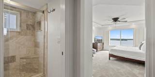 4550 BAY BOULEVARD Gallery 33