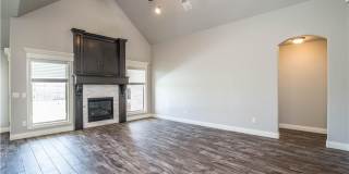 4 Bedroom Home with Upstairs Bonus room in Edmond Gallery 6
